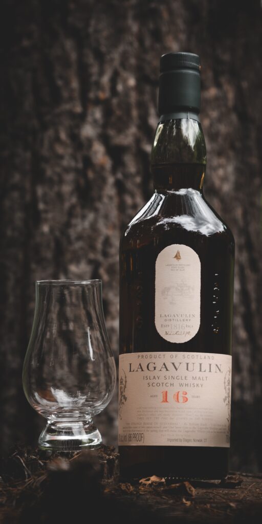 Lagavulin distillery - Wikipedia